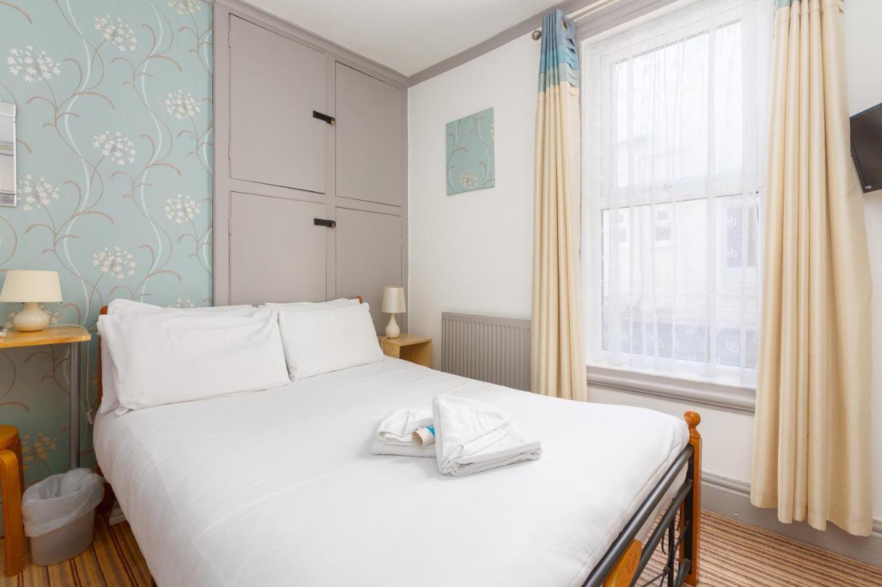 The Sandringham Court Hotel & Apartment Welcoming Large And Small Groups For 15 Years แบล็คพูล ภายนอก รูปภาพ