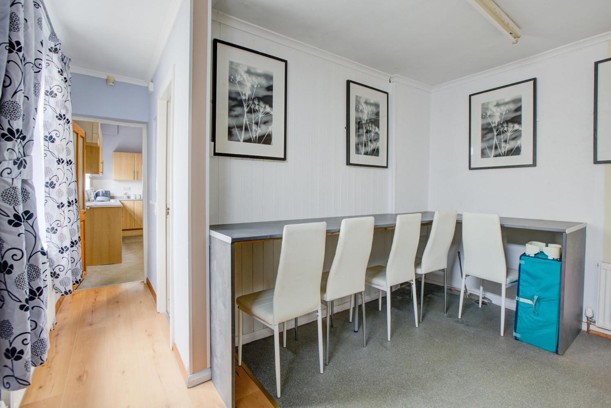 The Sandringham Court Hotel & Apartment Welcoming Large And Small Groups For 15 Years แบล็คพูล ภายนอก รูปภาพ